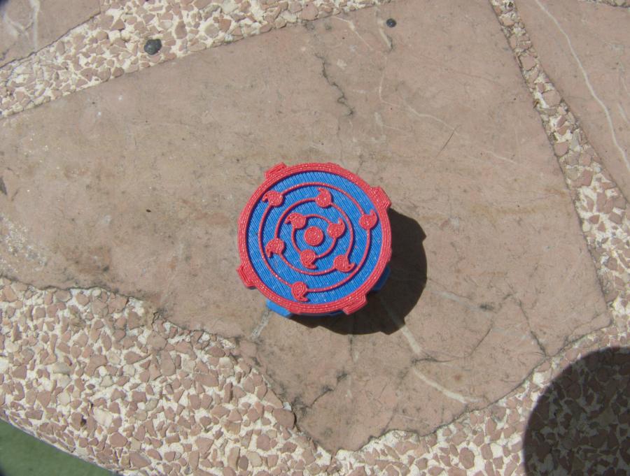 Frontal del grinder de plástico 3d modelo Rinne Sharingan