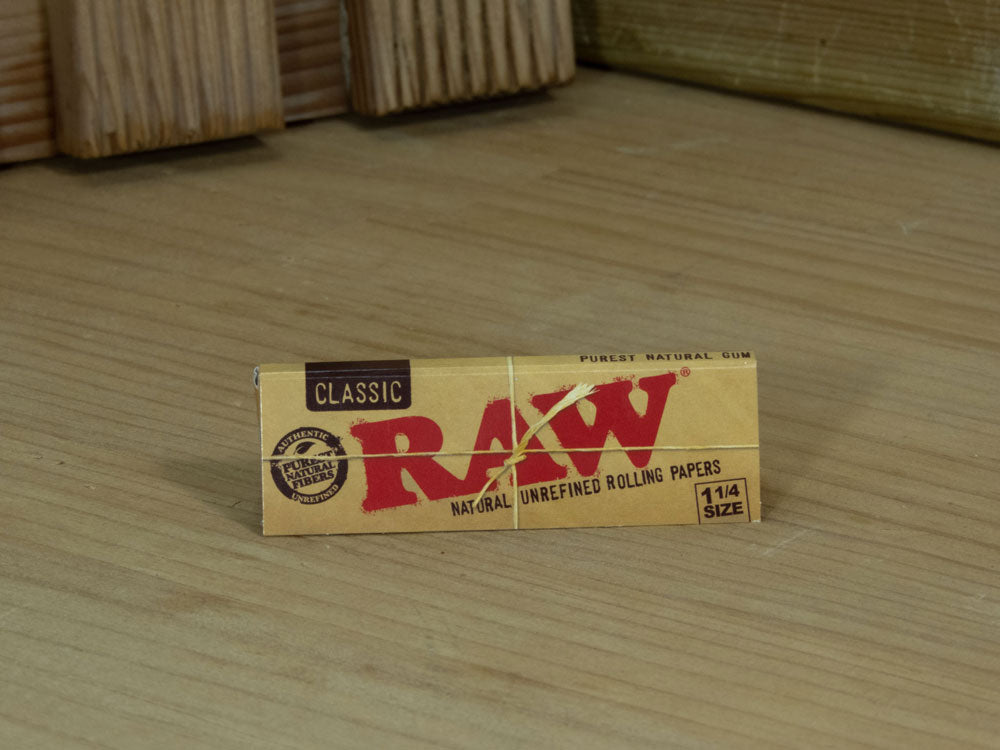 Papel de liar RAW Classic 1 1/4 Medium