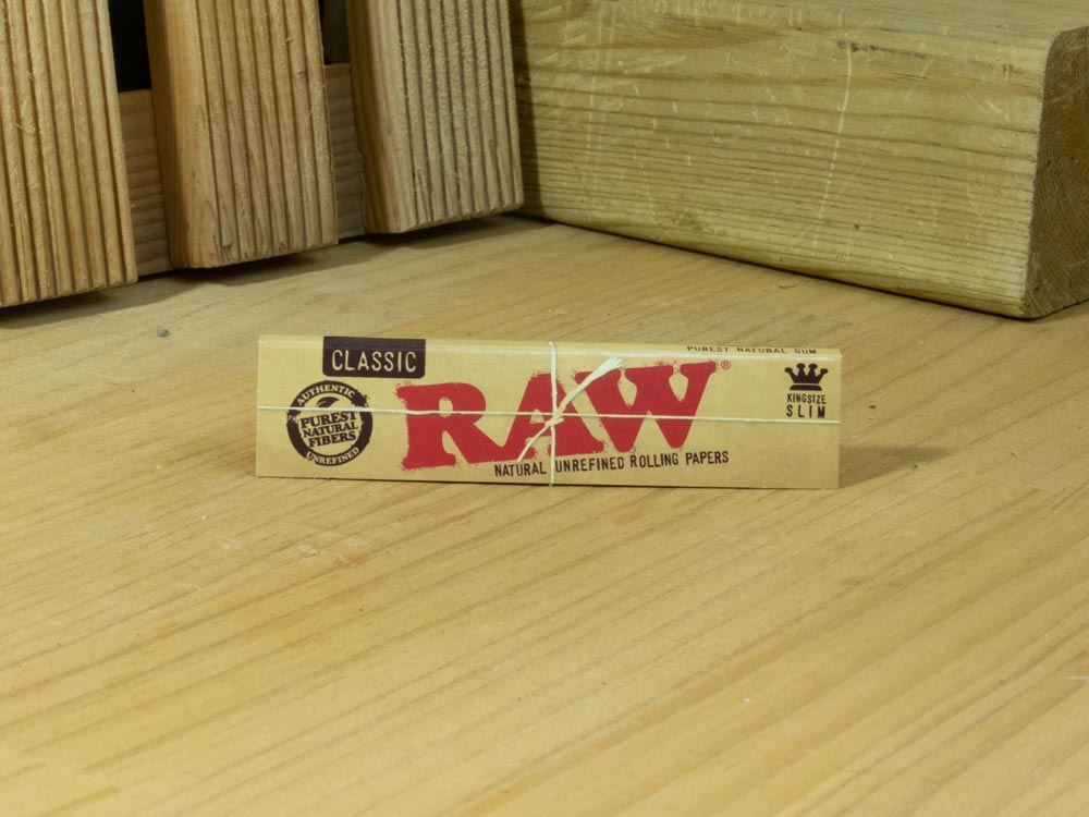 Papel de liar RAW Classic King Size Slim